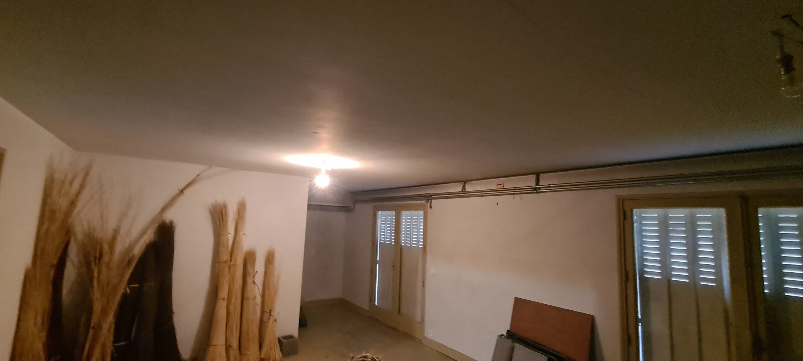Isolation du plancher bas avec un isolant rainuré bouffette